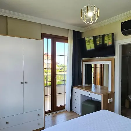 Rizekonak Luxury Private Garden Ac Sea View Villa *