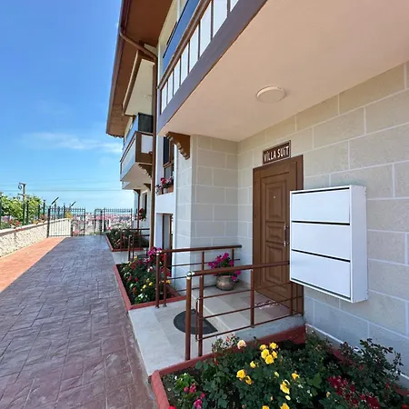 Rizekonak Luxury Private Garden Ac Sea View Villa *